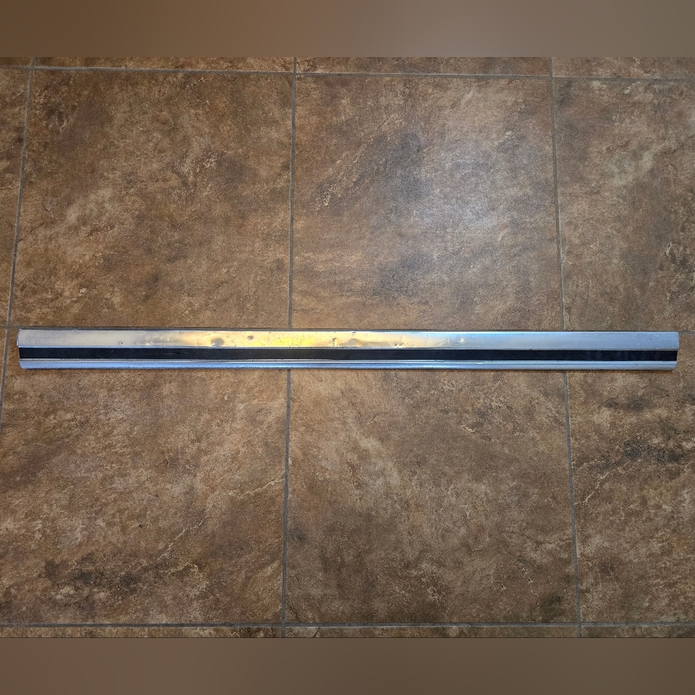 1976 | INTERNATIONAL | Scout Driver Trim SD Moulding